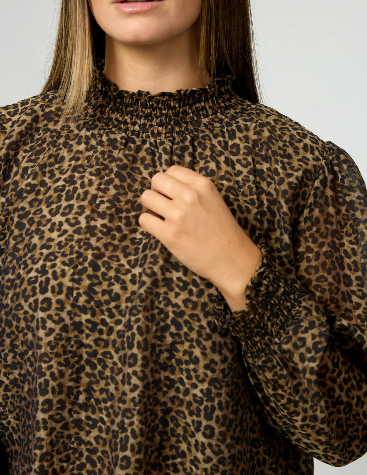 Sue Blouse- Beige Leopard