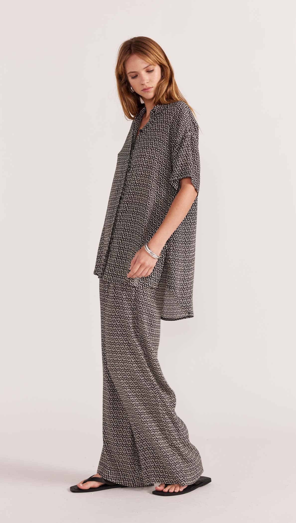 Della Resort Shirt | Black & Cream