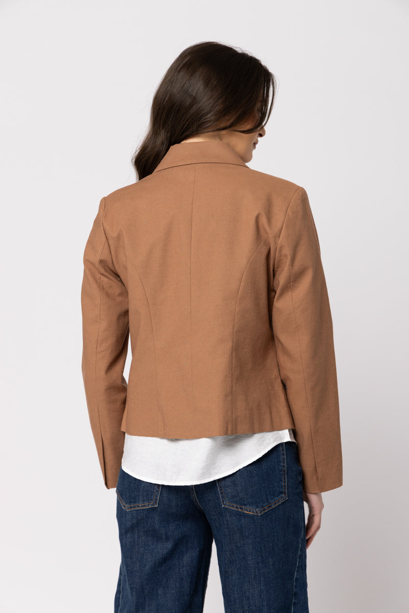 Audrey Blazer-Caramel