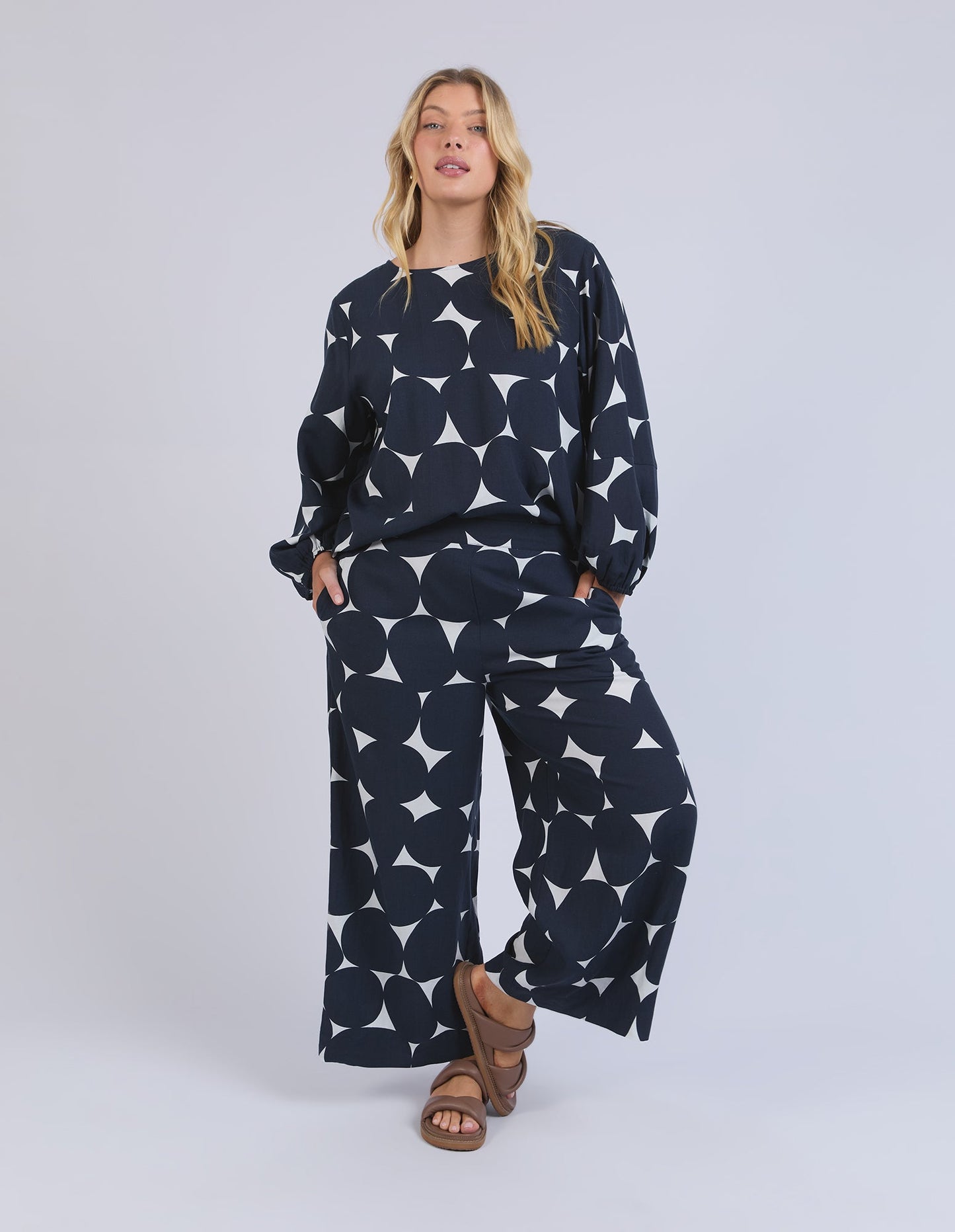 Elm Demi Spot Top