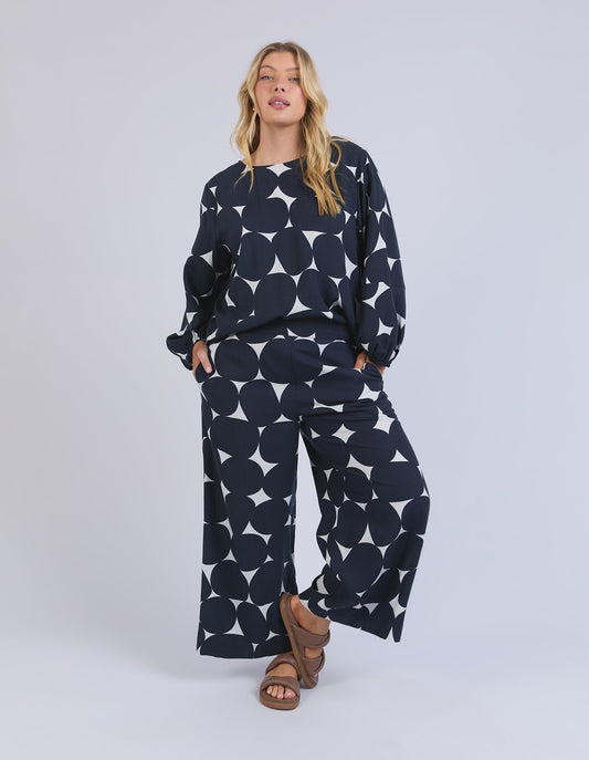 Elm Demi Spot Top