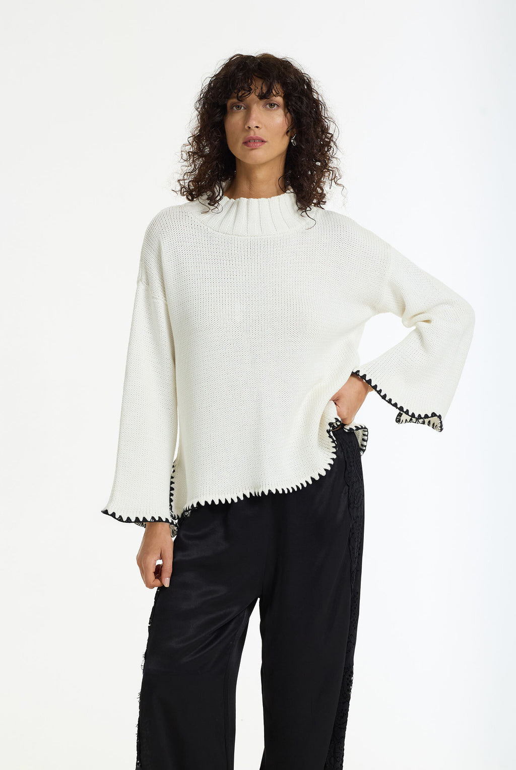 Vogue Sweater (White)