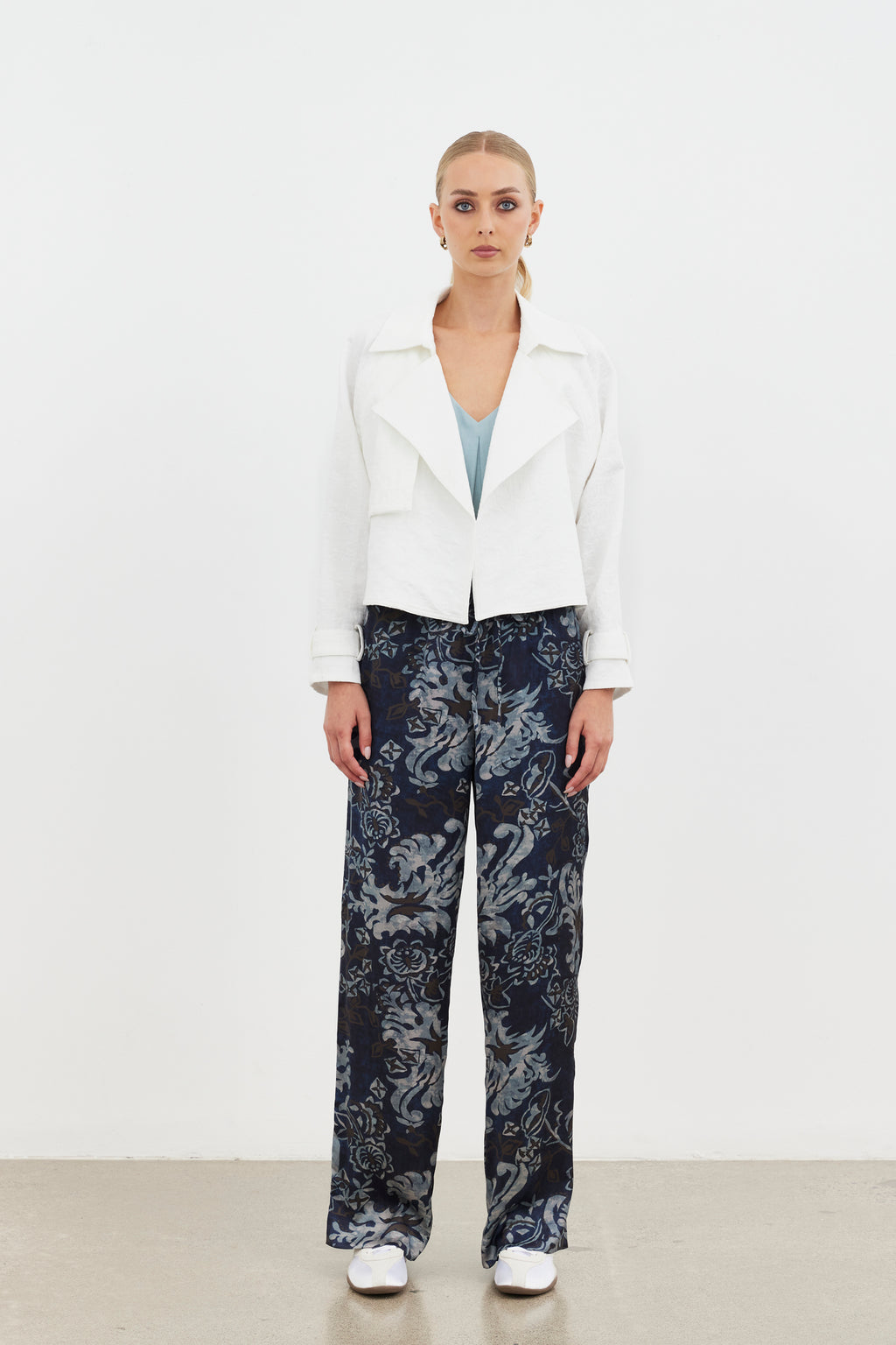 Callisto Crop trench-White
