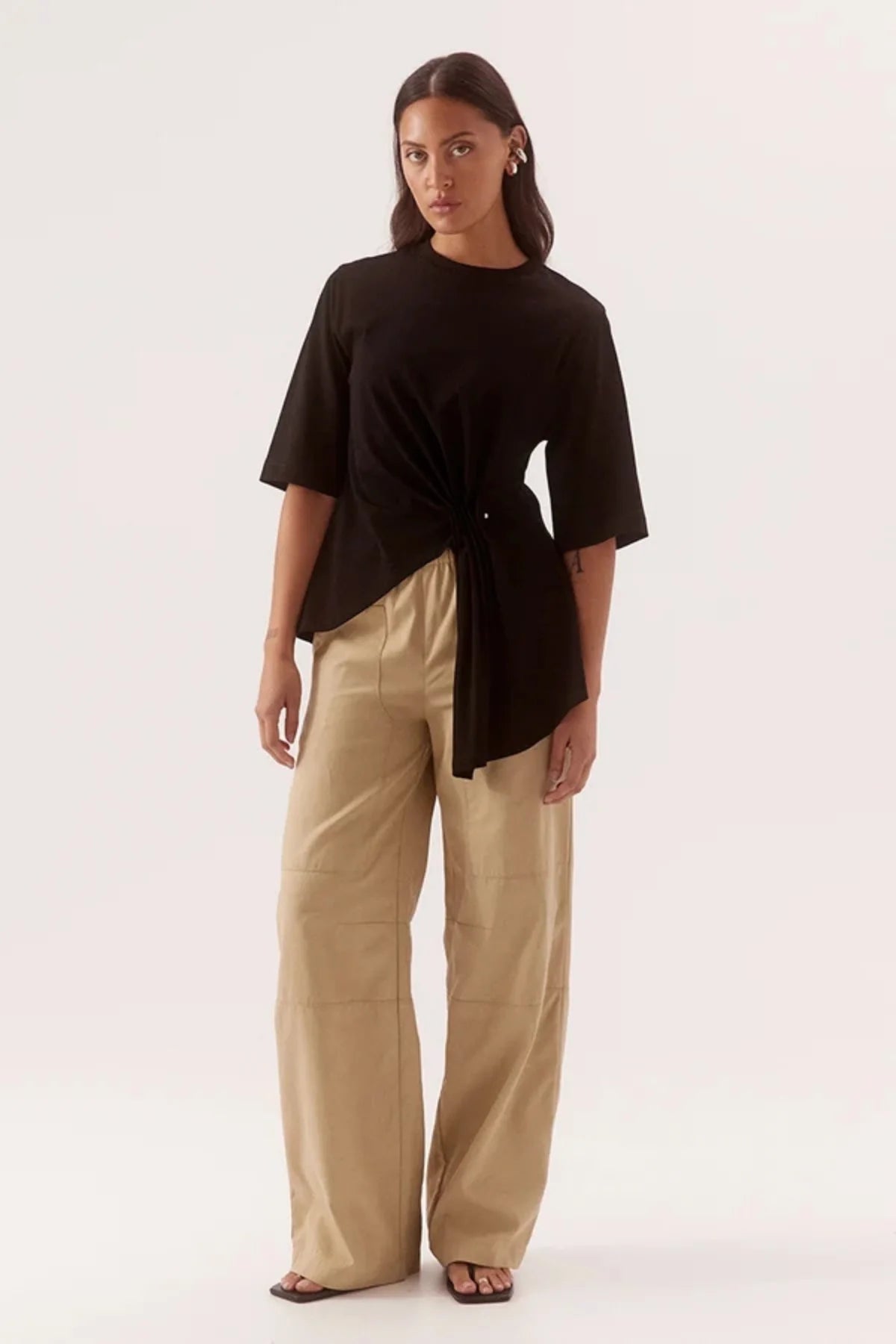 Sohvi Tee-Black