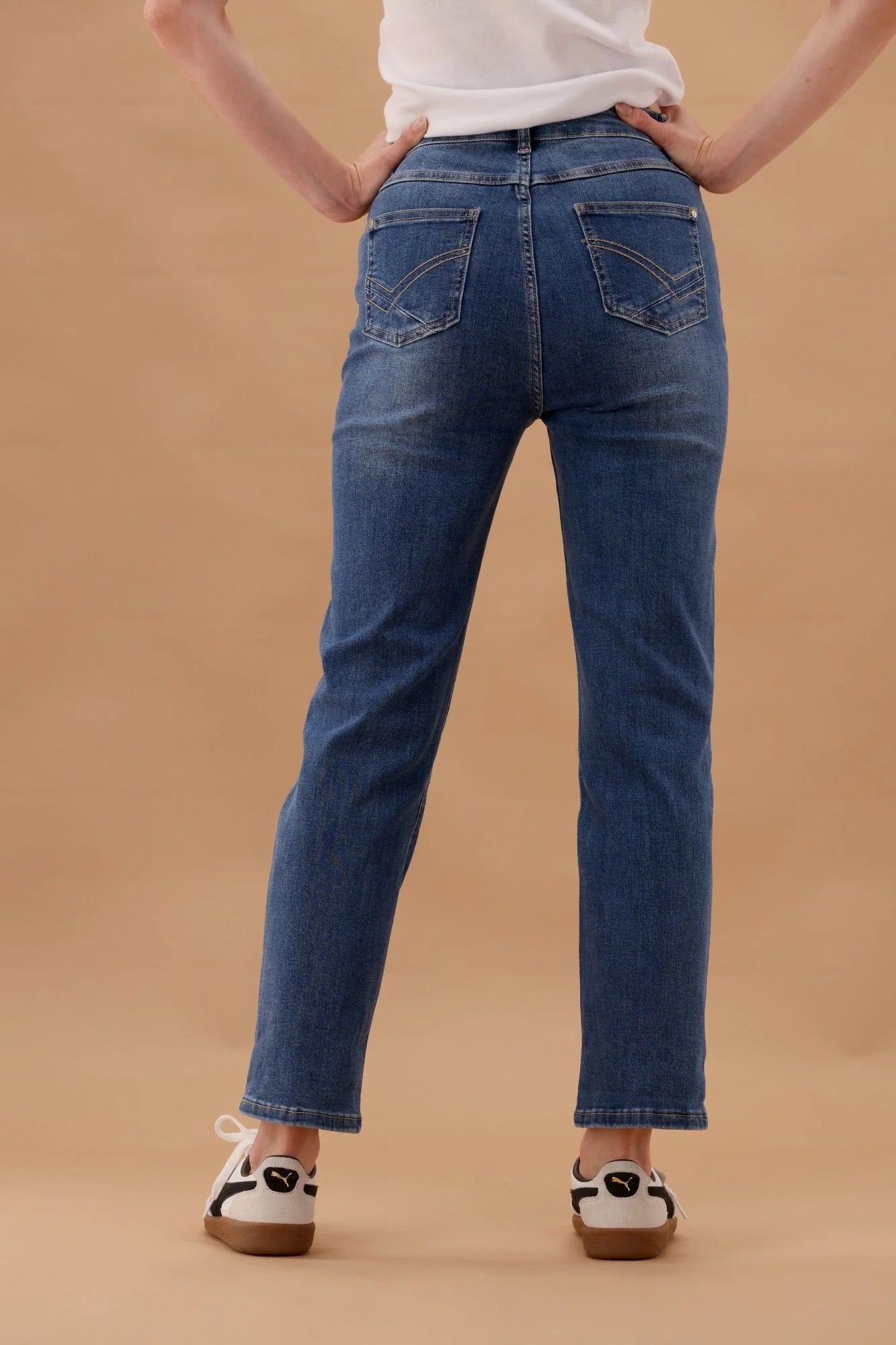 Ada Straight Leg Jean (Dark Blue)