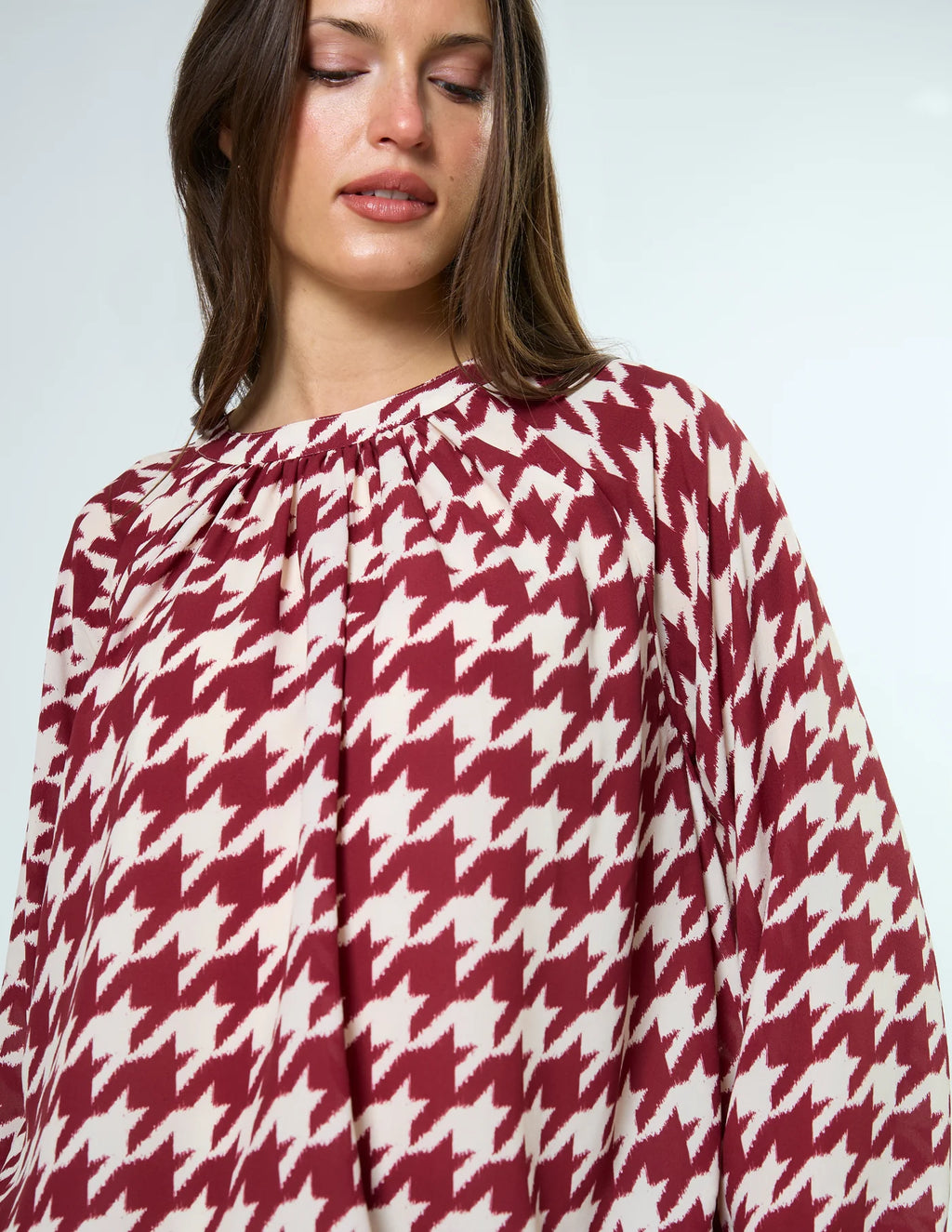 Lou Blouse Syrah Hounds