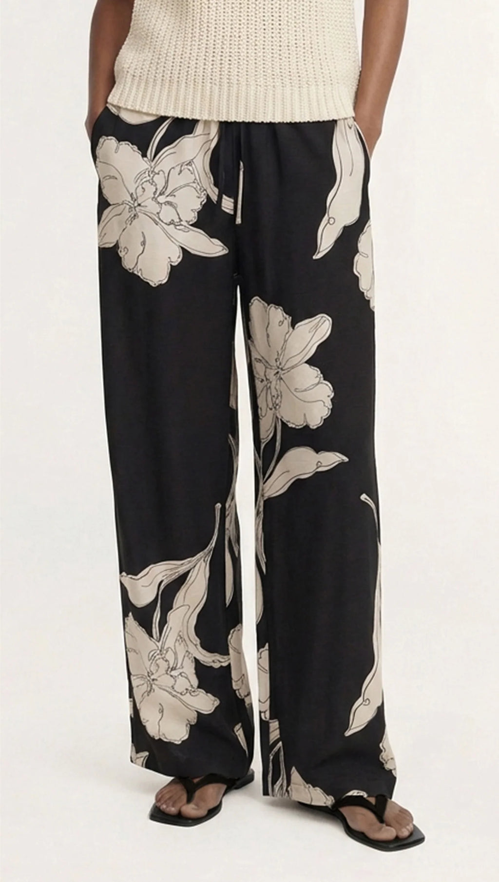 Veda Relaxed Pant (Black/Cream Floral)