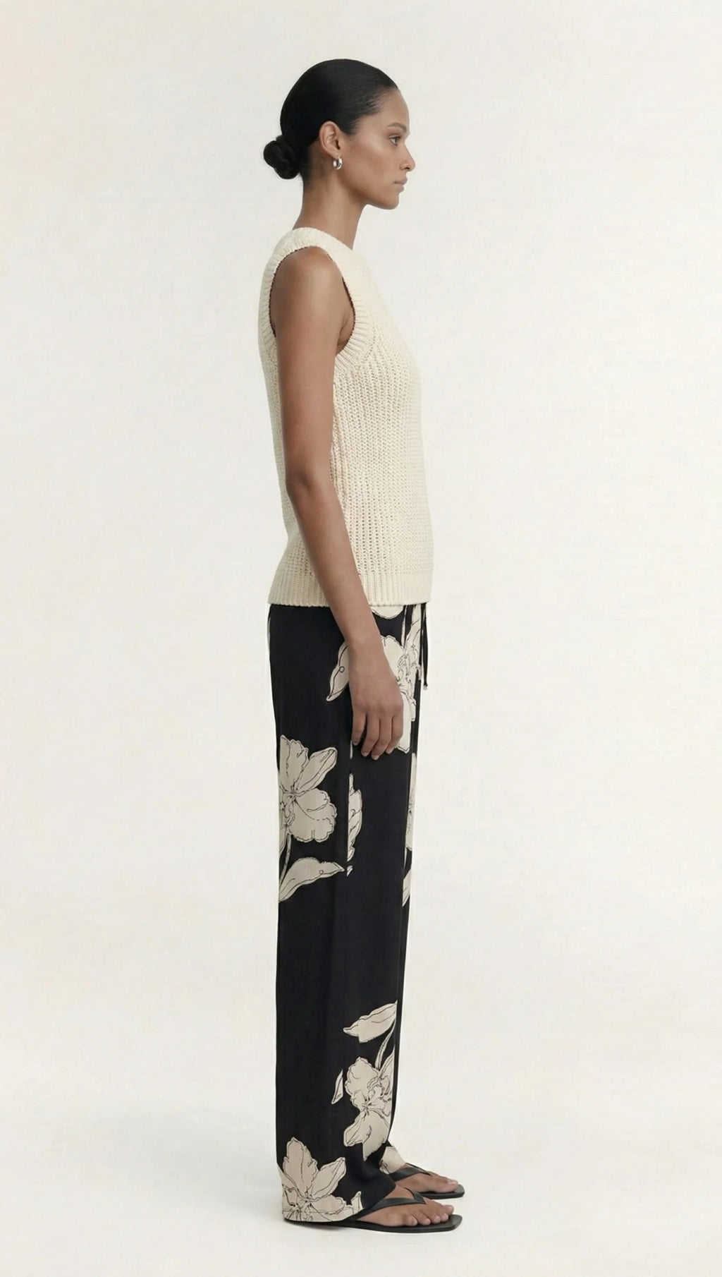 Veda Relaxed Pant (Black/Cream Floral)