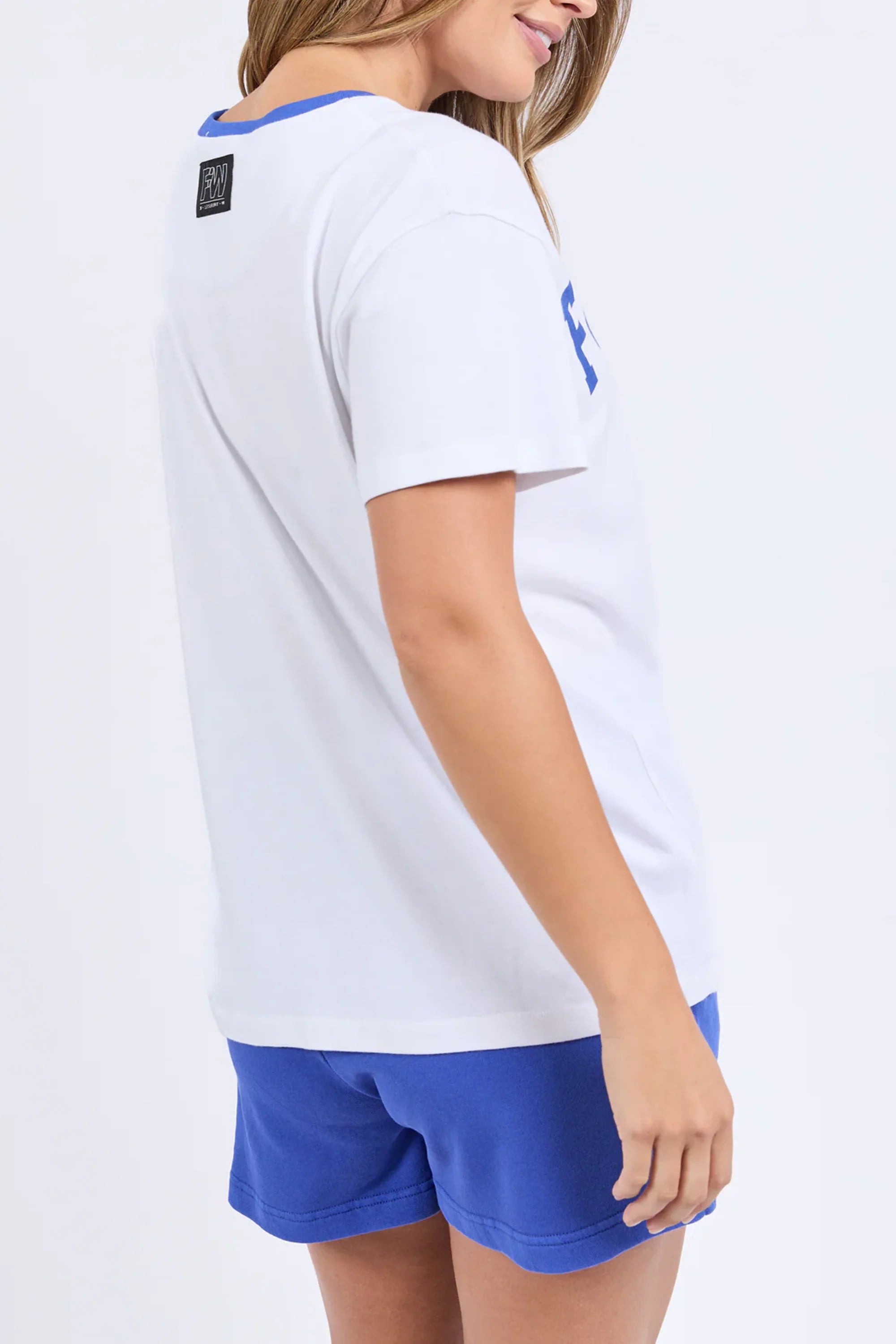 Elude Tee