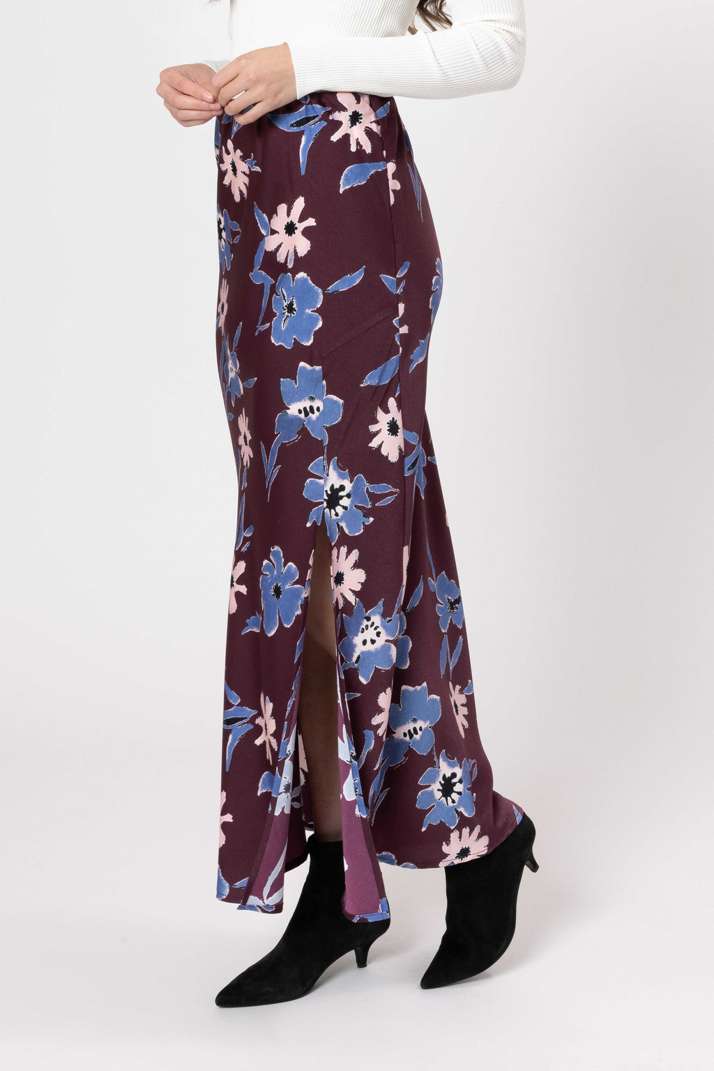 Viva Skirt- Merlot Blossom
