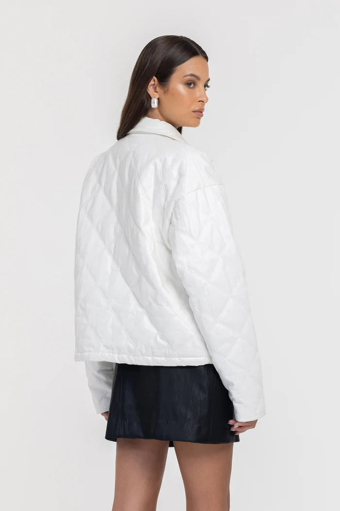 Embrace jacket- White