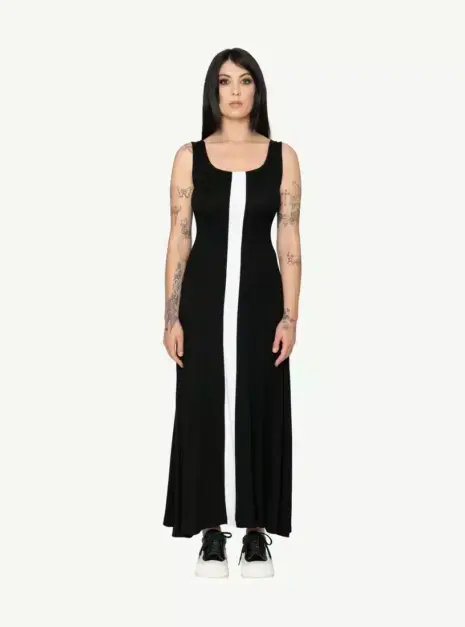 7034_CorinDress_BlackwithWhiteTrim-5094_750x