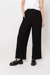 ESSENTIAL Wide Leg Suit Pant